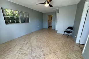 815 Courtington Ln, Fort Myers, FL 33919 - Photo 3