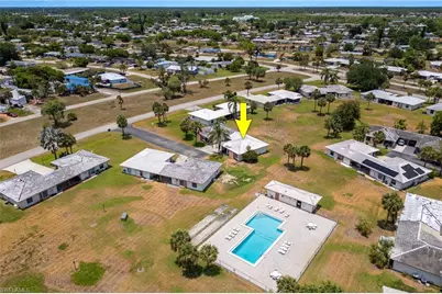 220 Oakmont Pkwy, Lehigh Acres, FL 33936 - Photo 33
