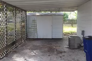 1114 Vineyard Pl, Lehigh Acres, FL 33936 - Photo 9
