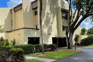 4821 S Landings Dr, Fort Myers, FL 33919 - Photo 1
