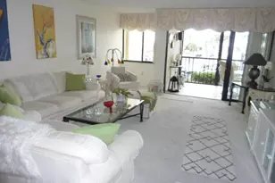 4821 S Landings Dr, Fort Myers, FL 33919 - Photo 9