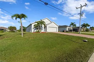 332 SW 29th Ave, Cape Coral, FL 33991 - Photo 3