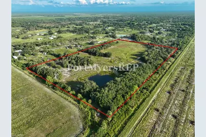 23910 Tinas Ln, Fort Myers, FL 33913 - Photo 5