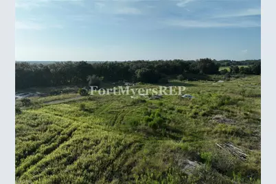 23910 Tinas Ln, Fort Myers, FL 33913 - Photo 15