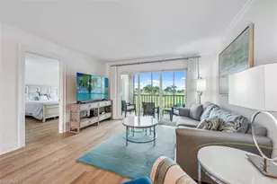 37 High Point Cir E, Naples, FL 34103 - Photo 7