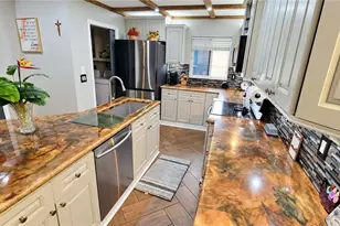 3008 SW 3rd Pl, Cape Coral, FL 33914 - Photo 3