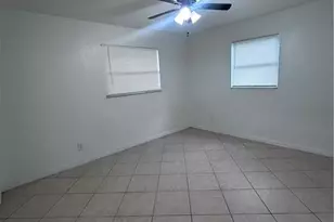 3900 Arnold Dr, Fort Myers, FL 33916 - Photo 11
