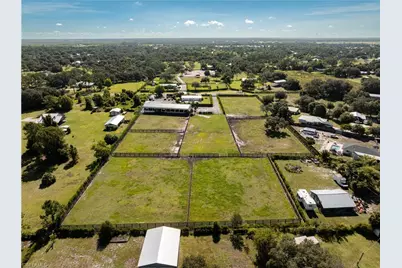 21531 N River Rd, Alva, FL 33920 - Photo 43