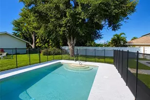 1138 SE 19th Ln, Cape Coral, FL 33990 - Photo 17