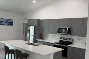 8041 Sherwood Cir E, Labelle, FL 33935 - Photo 5
