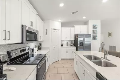 3813 Treasure Oak Way, Fort Myers, FL 33905 - Photo 11