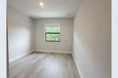 9045 Madrid Cir, Naples, FL 34104 - Photo 17