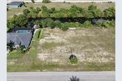 2007 NE 18th Pl, Cape Coral, FL 33909 - Photo 5