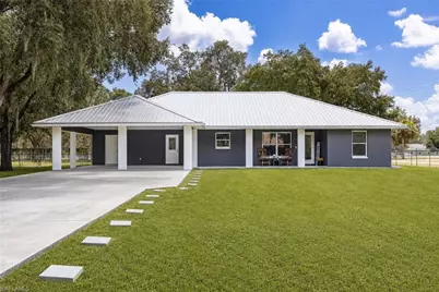 311 S Oak St, Labelle, FL 33935 - Photo 1