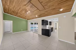 2112 SE 11th St, Cape Coral, FL 33990 - Photo 9