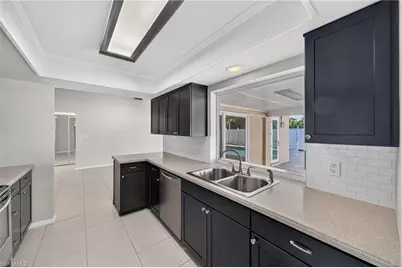 2112 SE 11th St, Cape Coral, FL 33990 - Photo 15