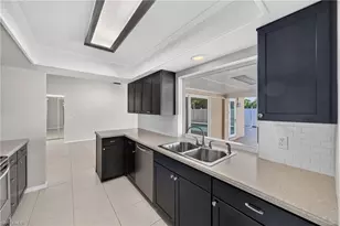 2112 SE 11th St, Cape Coral, FL 33990 - Photo 15