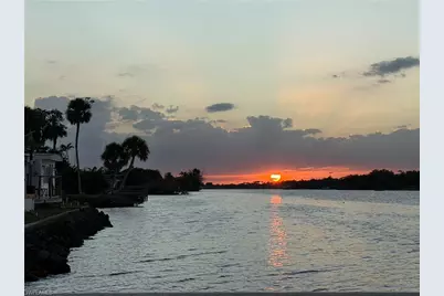 2012 S Olga Dr #5, Fort Myers, FL 33905 - Photo 5