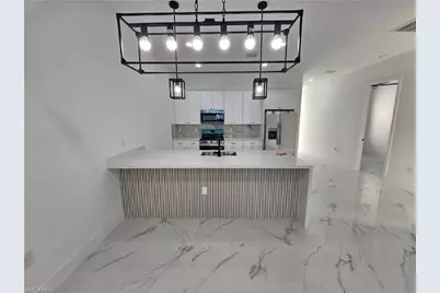 913 NE 15th Ln, Cape Coral, FL 33909 - Photo 17