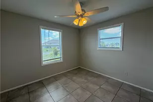 2018 NE 10th Pl, Cape Coral, FL 33909 - Photo 9