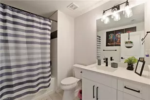 2917 SW Santa Barbara Pl, Cape Coral, FL 33914 - Photo 17