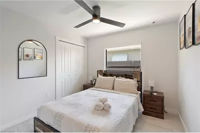 2917 SW Santa Barbara Pl, Cape Coral, FL 33914 - Photo 15