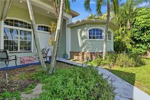 1432 SE 29th Terrace, Cape Coral, FL 33904 - Photo 3