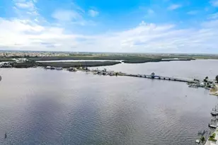 2607 Bayshore Dr, Matlacha, FL 33993 - Photo 33
