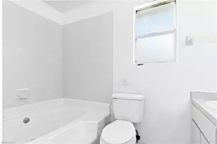 325 NE 10th St, Cape Coral, FL 33909 - Photo 19