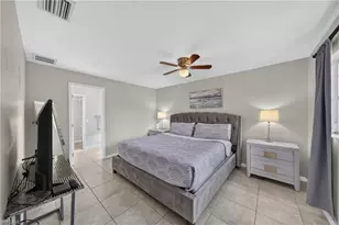 850 SE 41st St, Cape Coral, FL 33904 - Photo 9