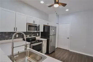 3630 Pine Oak Cir, Fort Myers, FL 33916 - Photo 7