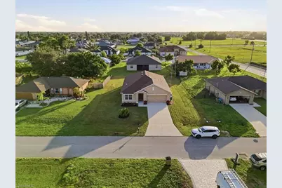 226 NE 9th Ave, Cape Coral, FL 33909 - Photo 3
