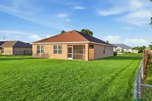 226 NE 9th Ave, Cape Coral, FL 33909 - Photo 9