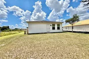2800 26th St SW, Lehigh Acres, FL 33976 - Photo 5