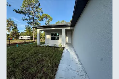 1030 Greenfield St, Lehigh Acres, FL 33974 - Photo 5