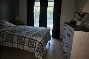 4513 SW 8th Ct, Cape Coral, FL 33914 - Photo 9