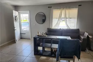 4513 SW 8th Ct, Cape Coral, FL 33914 - Photo 3