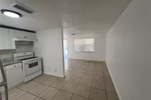 286-296 Lowell Ave, North Fort Myers, FL 33917 - Photo 11