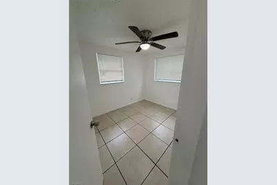286-296 Lowell Ave #286, North Fort Myers, FL 33917 - Photo 5