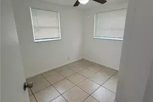 286-296 Lowell Ave, North Fort Myers, FL 33917 - Photo 5