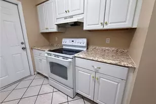 2511 W Cypress Ave, Fort Myers, FL 33905 - Photo 5
