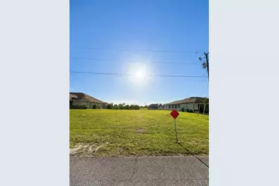 1841 NW 7th Ave, Cape Coral, FL 33993 - Photo 3