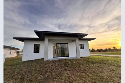1027 Kismet Pkwy W, Cape Coral, FL 33993 - Photo 31