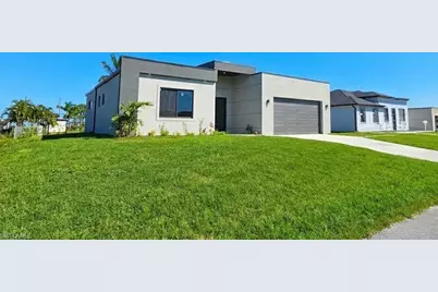 1027 Kismet Pkwy W, Cape Coral, FL 33993 - Photo 3