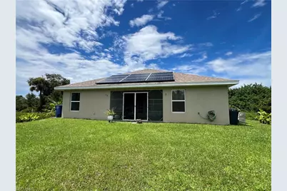 555 Sargent St, Lehigh Acres, FL 33972 - Photo 25
