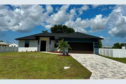 1318 NE 4th Pl, Cape Coral, FL 33909 - Photo 1