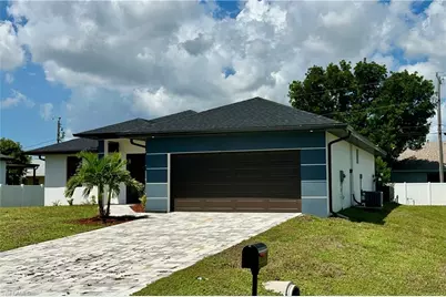 1318 NE 4th Pl, Cape Coral, FL 33909 - Photo 3