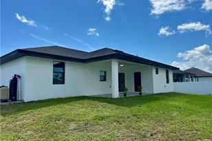 1318 NE 4th Pl, Cape Coral, FL 33909 - Photo 13
