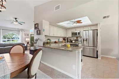 2806 SW 33rd St, Cape Coral, FL 33914 - Photo 3