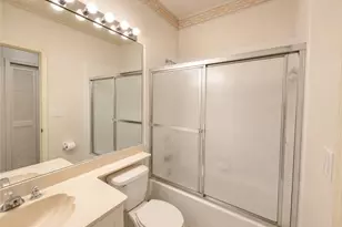 11330 Lakeland Cir, Fort Myers, FL 33913 - Photo 9